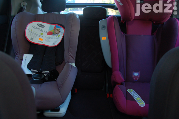 BEZPIECZEŃSTWO DZIECI | Trzecie dziecko na kanapie - Honda Civic IX hatchback